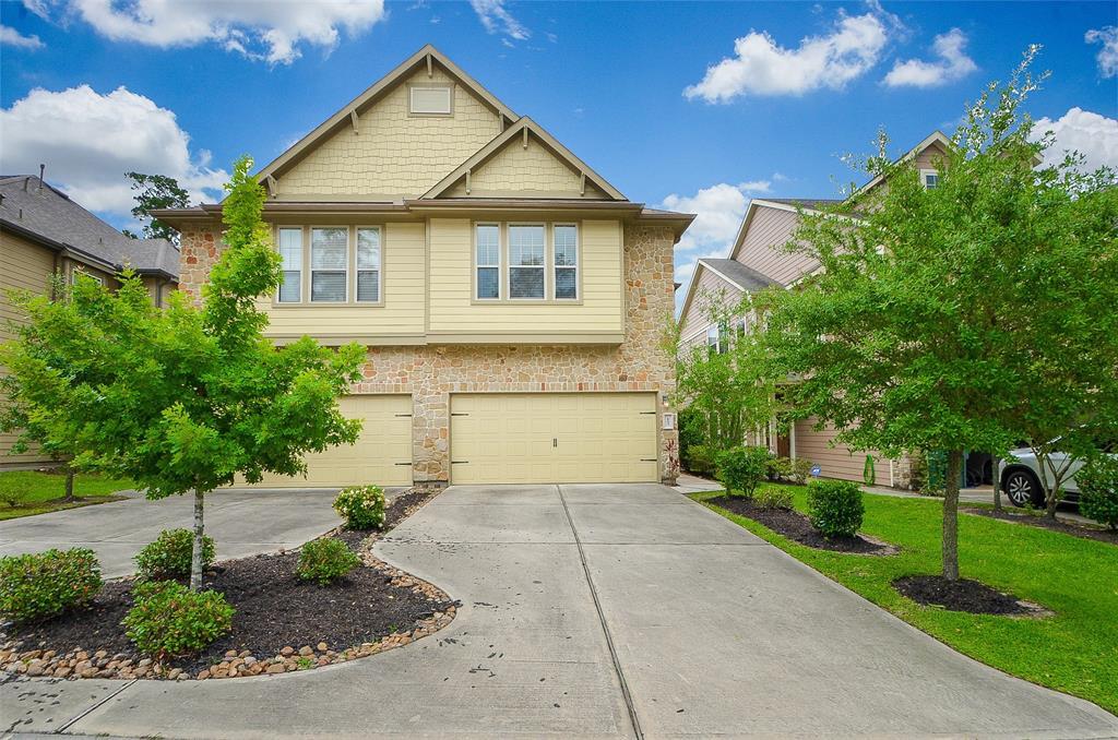 17 Cheswood Manor Drive, The Woodlands, TX 77382 Condo for Rent in The Woodlands, TX