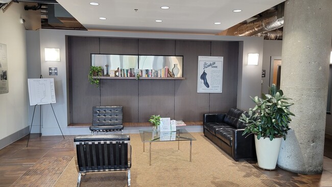 Lobby - 3963 W Belmont Ave