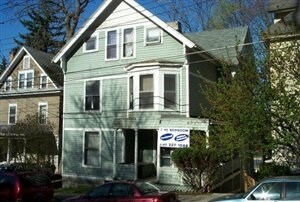 Building Photo - 204 Stewart Ave