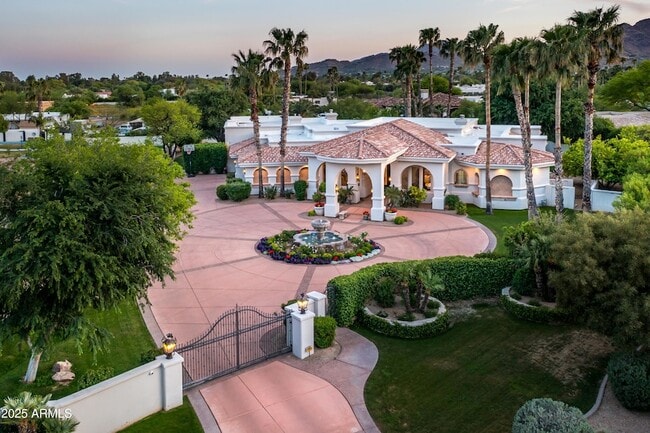 Building Photo - 6649 E Berneil Dr