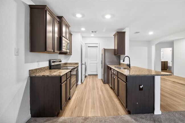 Building Photo - 15426 Oak Bnd Spgs Dr
