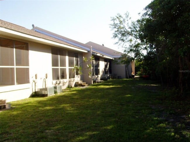 Building Photo - 3121 Vasco St