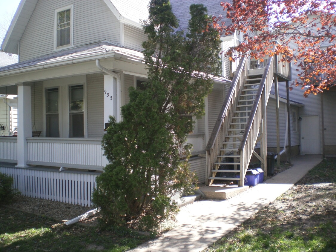 Primary Photo - 935 17th St