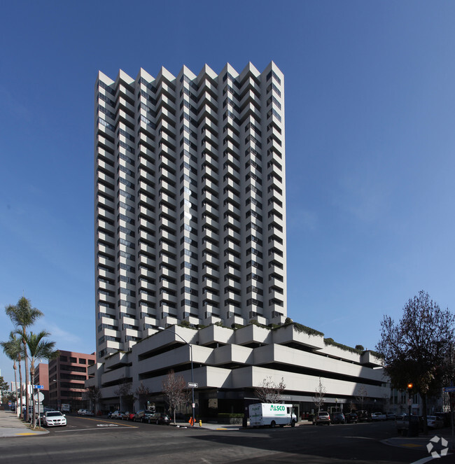 Primary Photo - Meridian Tower