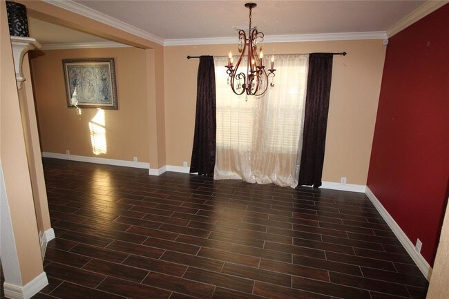 Foto del edificio - 2210 Mountain Ranch Dr
