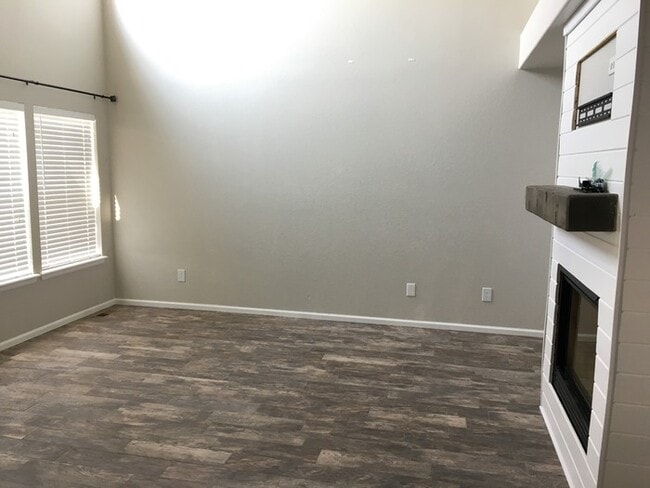 Building Photo - 768 Stony Mesa Pl