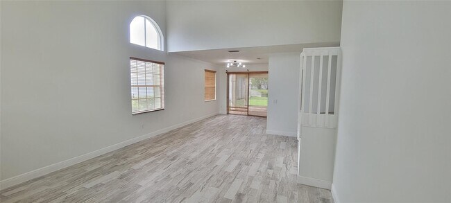 Foto del edificio - 728 NW 156th Ave