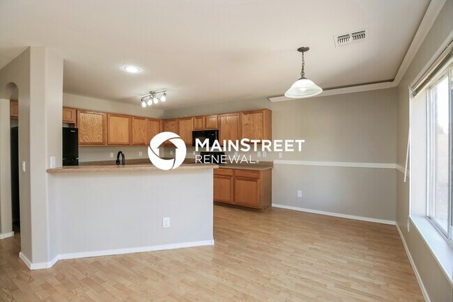 Building Photo - 4 Bedroom Pet-Friendly Home in Buckeye, AZ with Main Street Renewal