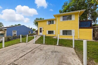 Building Photo - 1085 S Perry St