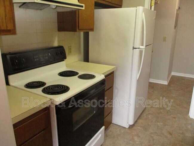 Foto del edificio - 302-C Windsor Manor Way