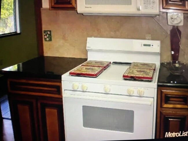 Building Photo - Home for Rent in Sacramento, CA 95821