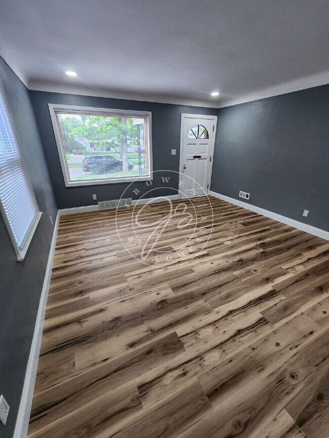 Building Photo - Charming 3-Bed Home with Finished Basement and large dormer!