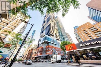 Building Photo - 7 Grenville St