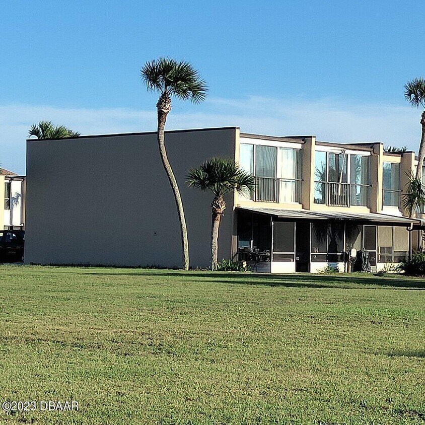 Primary Photo - 5500 Ocean Shore Blvd