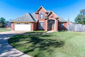 Building Photo - 107 Sugar Cane Cir