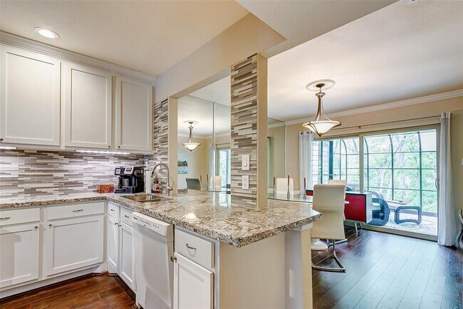 Foto del edificio - 1800 Stoney Brook Dr