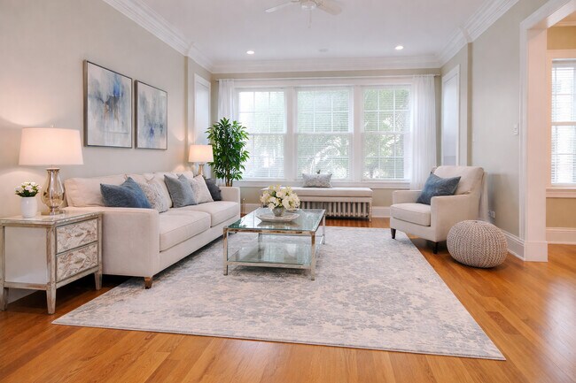 Foto del edificio - 626 Sheridan Rd