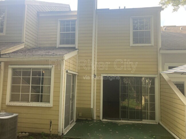 Foto del edificio - 1539 Summer Sands Dr