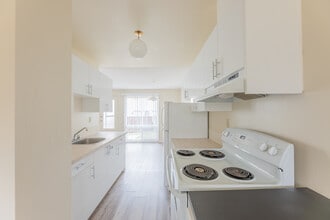 Building Photo - South Ridge Townhomes