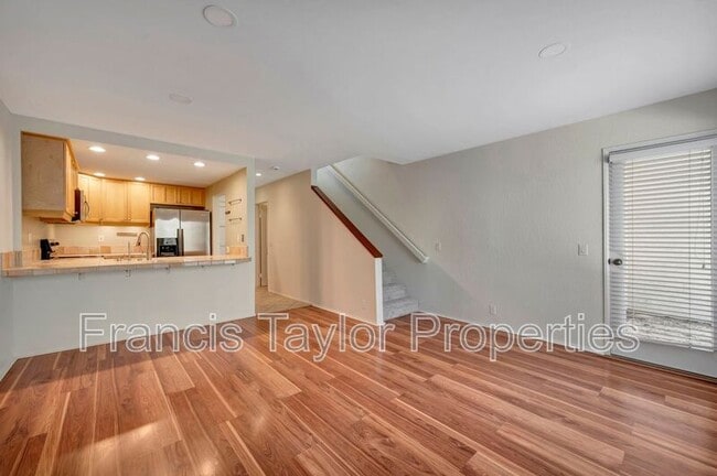 Foto del edificio - 6956 Park Mesa Way