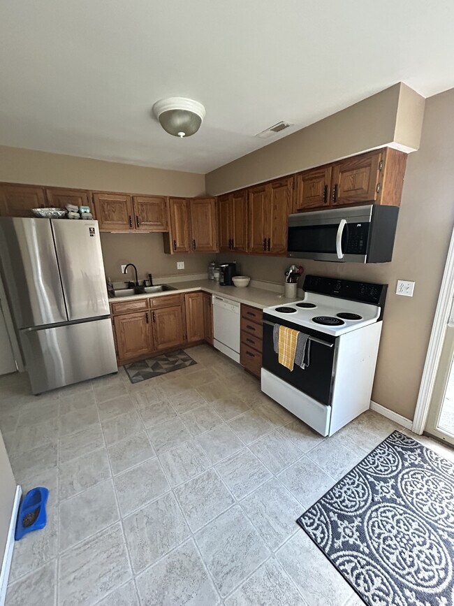Foto del edificio - 603 N Dianne Ln
