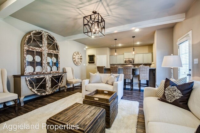Building Photo - 4 br, 4.5 bath House - 3438 Summerway