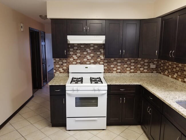 Foto del edificio - 4607 Pulaski Ave
