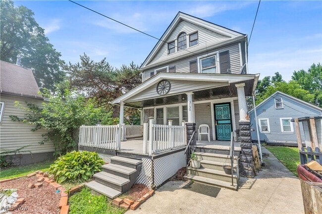 Building Photo - 3150 W 46th St