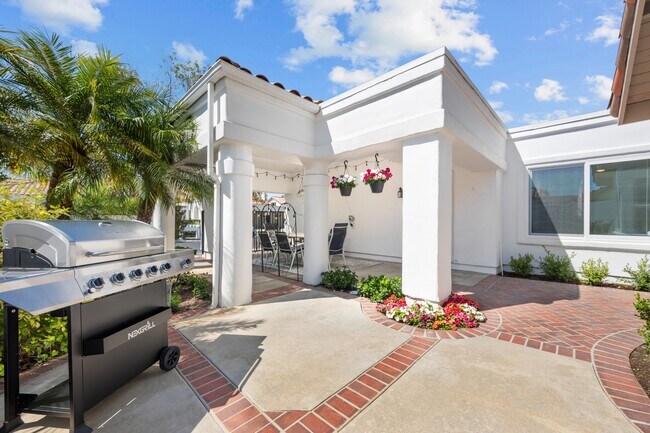 Building Photo - 4946 Delos Way