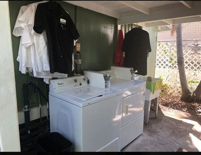 Foto del edificio - 1302 Kinau St