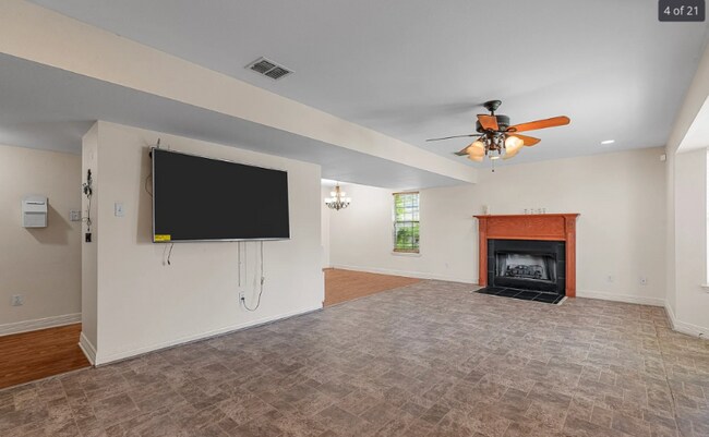Foto del edificio - 1608 Shepherd Dr