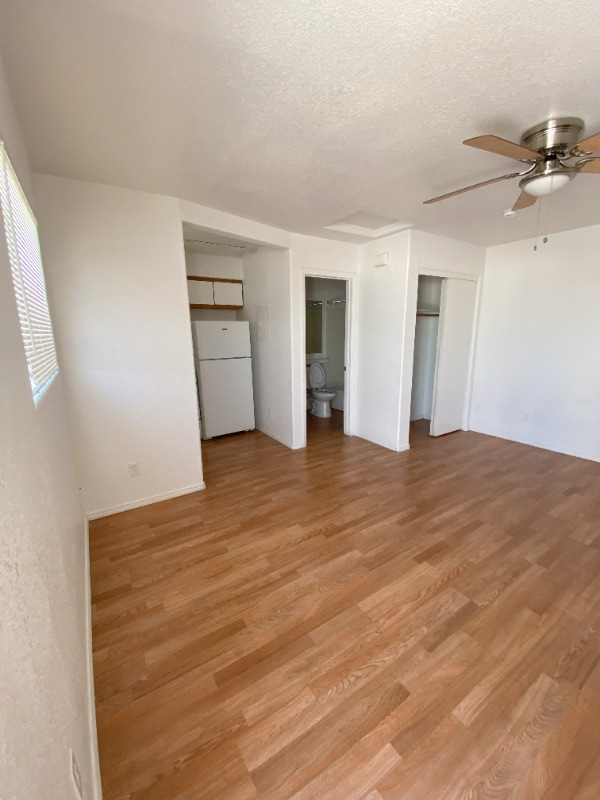 Building Photo - 1580 E Courtney Pl
