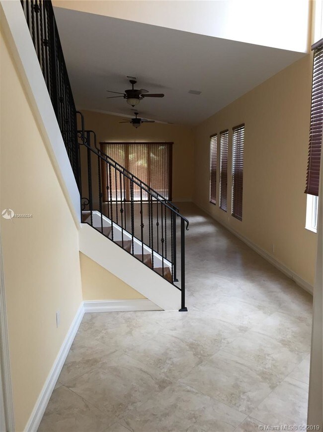 Building Photo - 469 Golden Beach Dr
