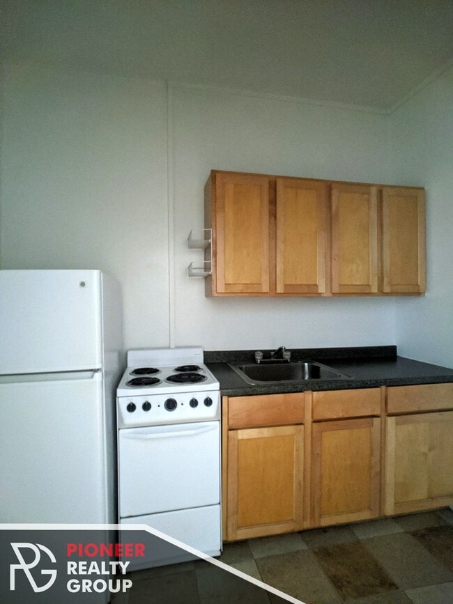 Building Photo - 536 W Arlington Pl