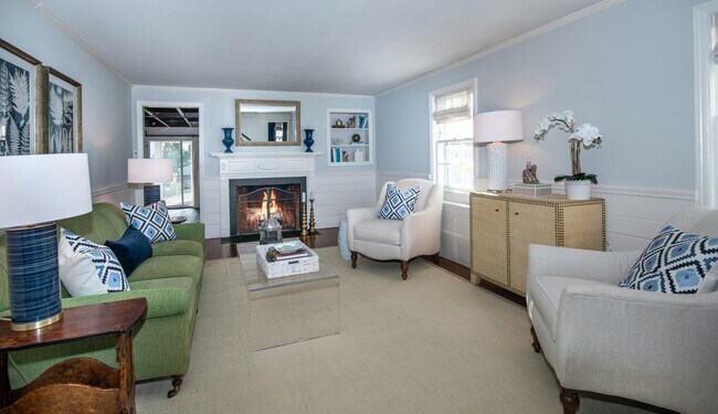 Building Photo - 18 Seagate Rd