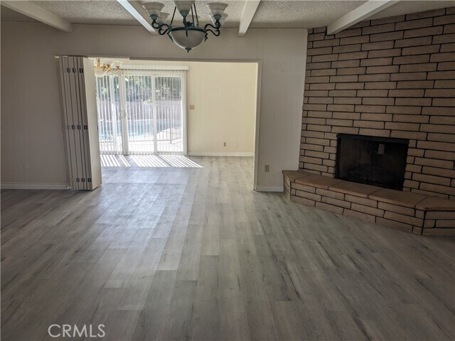 Building Photo - 458 W Winnie Way