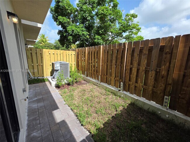Foto del edificio - 13883 SW 262nd St