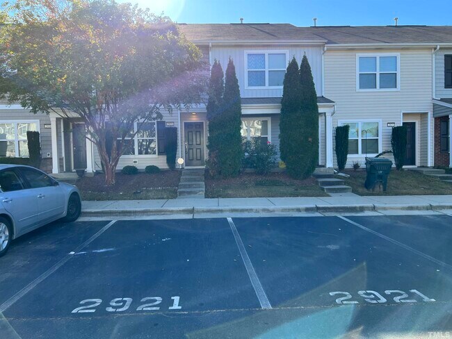 Foto del edificio - 2921 Berkeley Springs Pl