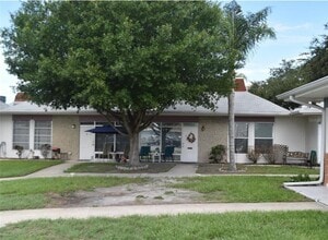 Building Photo - 4365 Tahitian Gardens Cir