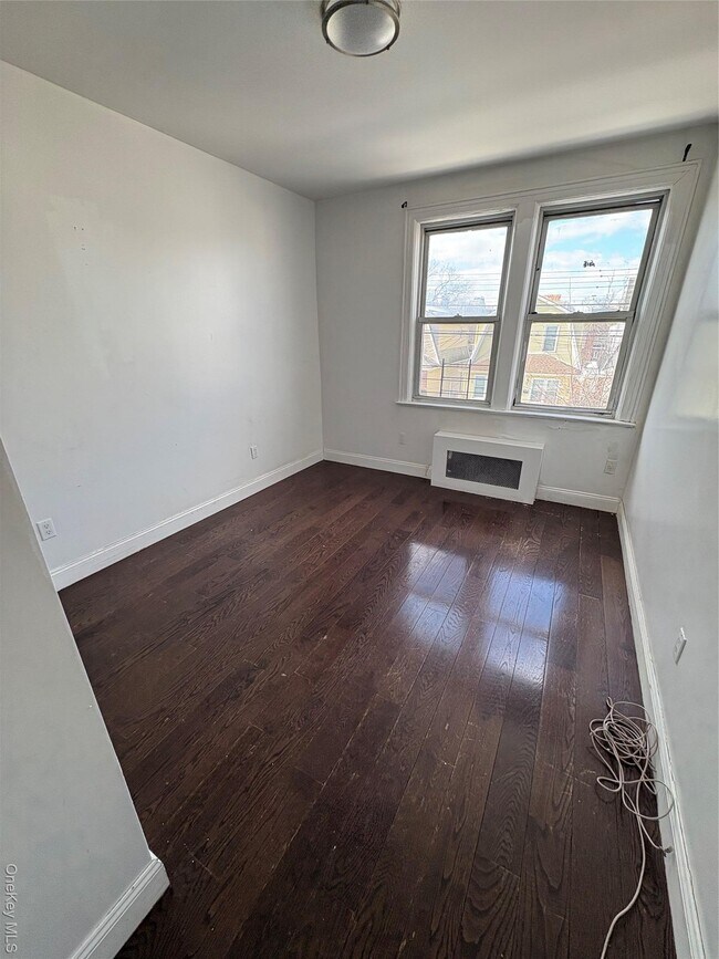 Foto del edificio - 1826 Mulford Ave