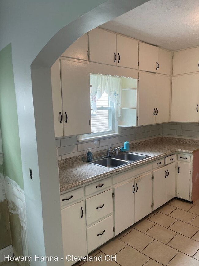 Building Photo - 3 br, 1 bath House - 440 Noah Avenue