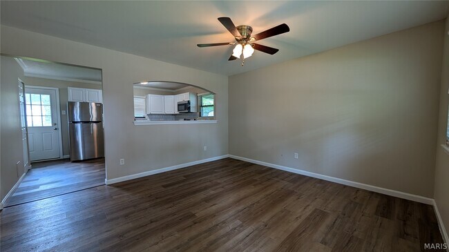 Foto del edificio - 809 Jacobs Ln