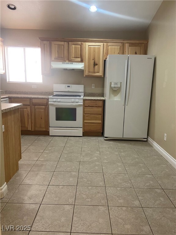 Building Photo - 1121 Basin Brook Dr
