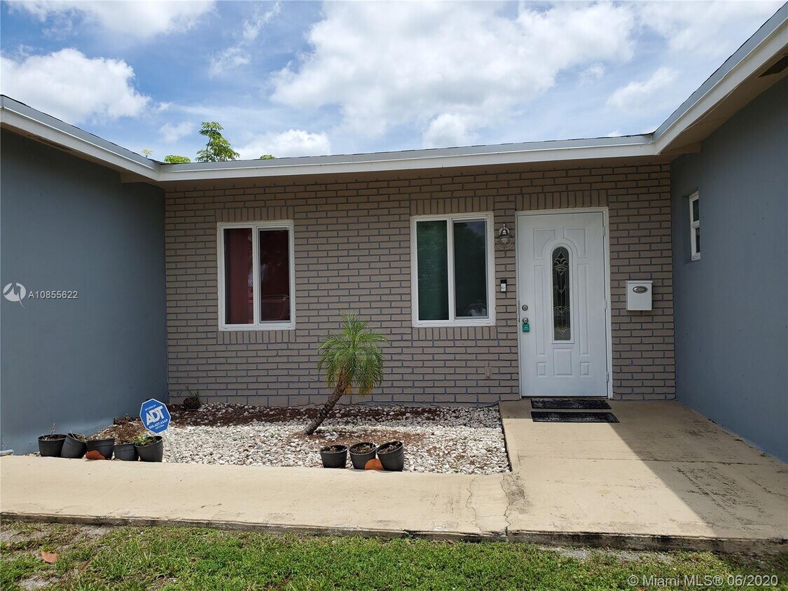 1240 NW 56th Ave, Lauderhill, FL 33313 House for Rent in Lauderhill, FL