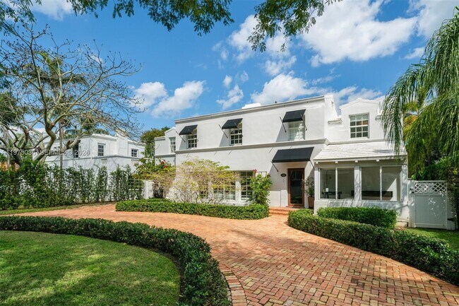 Foto del edificio - 939 W 47th Ct