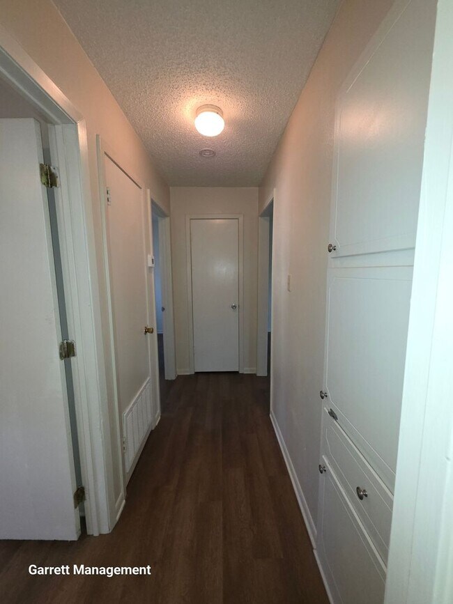 Foto del edificio - N Ridge 4-Plex