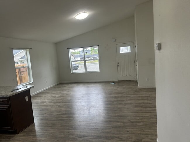 Building Photo - 4704 Adirondack Cir