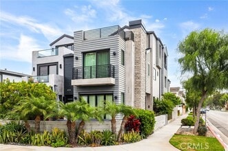 Building Photo - 402 10th St