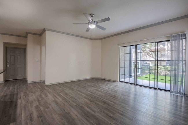 Building Photo - Oak Row North Dallas