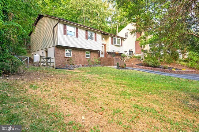 Building Photo - 2447 Harpoon Dr